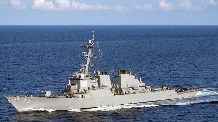 Эсминец ВМС США «проследил» за морской активностью российских кораблей в Заполярье