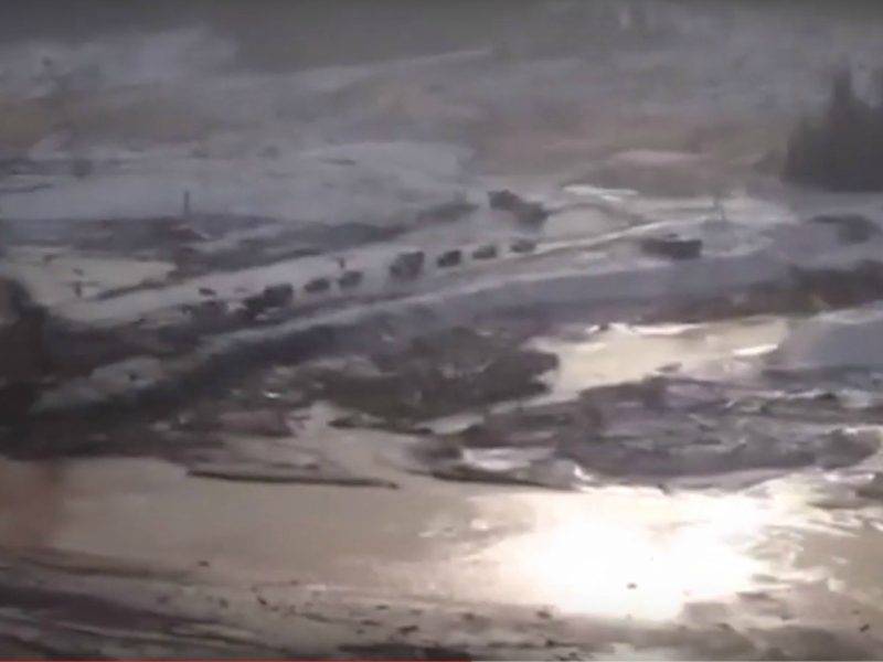 Последствия прорыва дамбы в Красноярском крае показали с воздуха