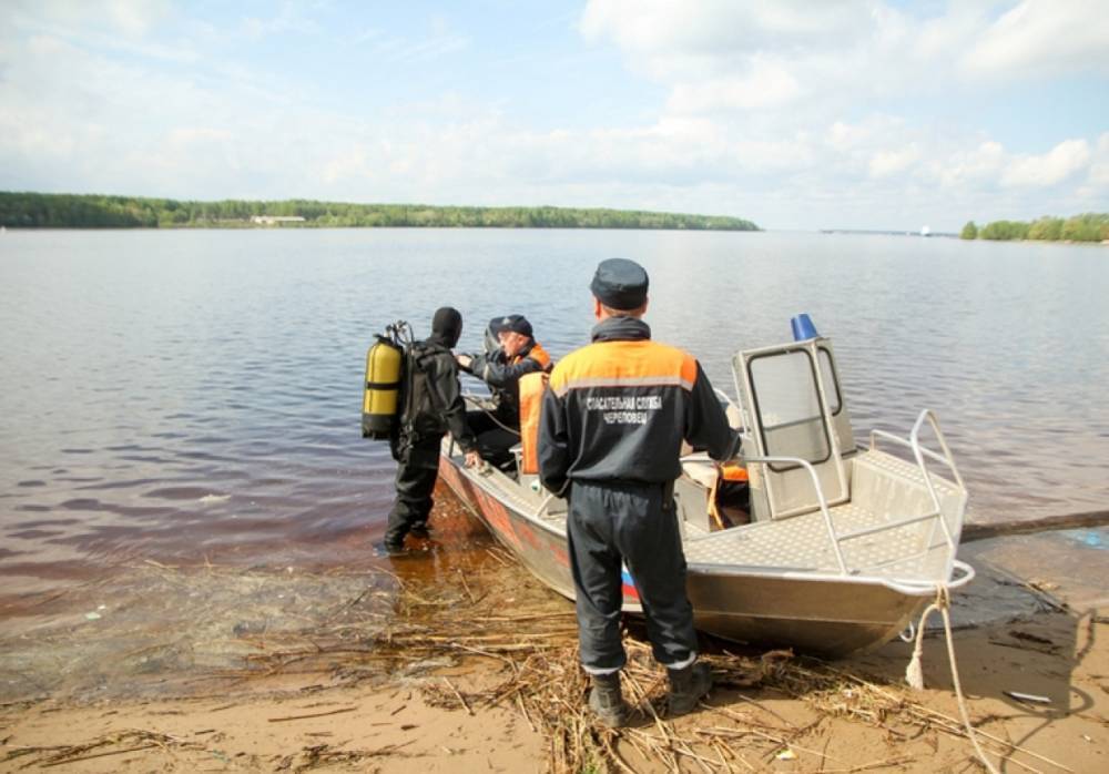 Пропавшего в Шенкурском районе местного жителя ищут водолазы