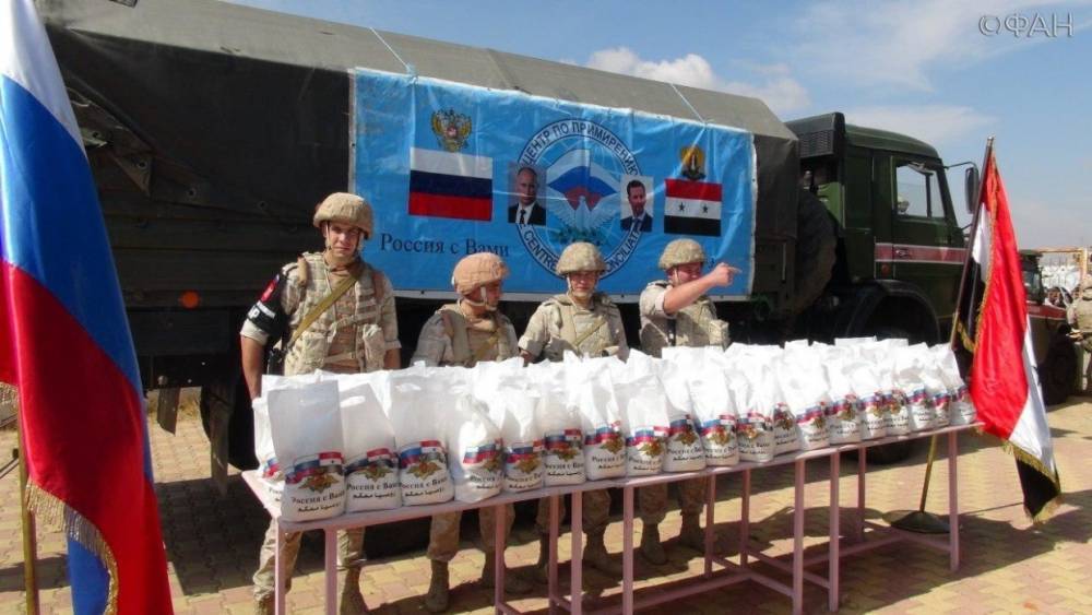Российские офицеры привезли гуманитарную помощь жителям провинции Эс-Сувейда