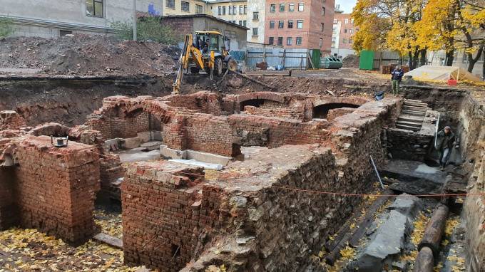 Как выглядит старинный рынок, найденный под землей в центре Петербурга