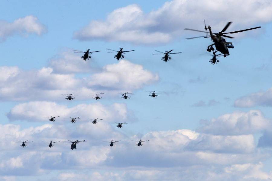 Вертолеты ВКС приземлились на бывшей американской базе в Сирии