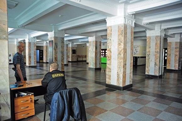 Банк «Открытие» после убийства клиента организует охрану в офисах Екатеринбурга