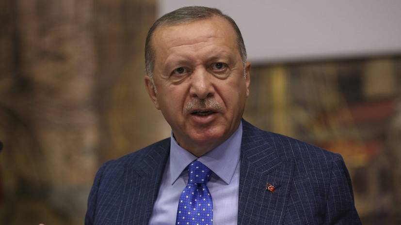 Эрдоган пригрозил возобновить военную операцию в Сирии