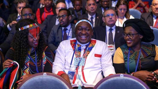 Участников саммита Россия — Африка встречают с хлебом и солью в Сочи