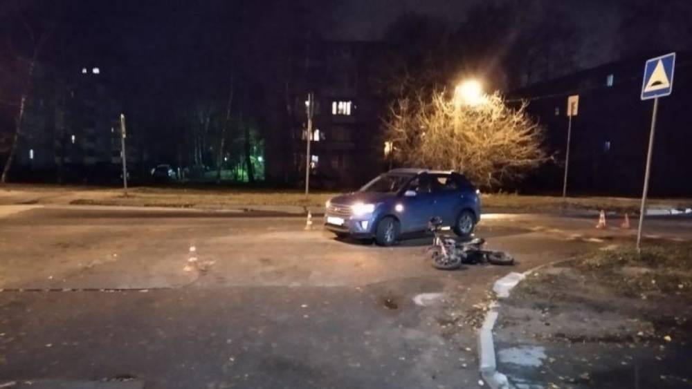 Автоледи сбила юного байкера без прав в Череповце