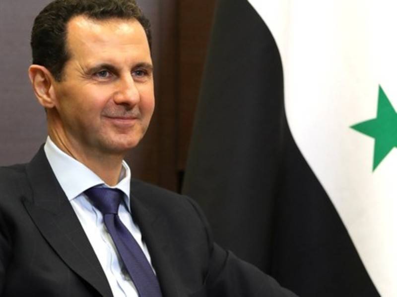 Асад прибыл на встречу с военными на передовой линии в Идлибе