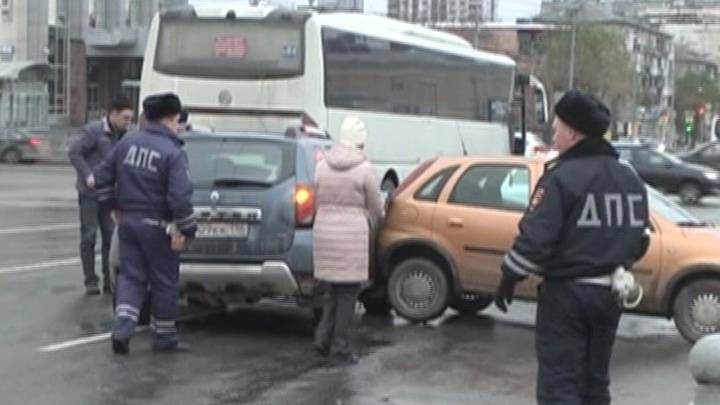 День жестянщика в Екатеринбурге застал врасплох не только автомобилистов