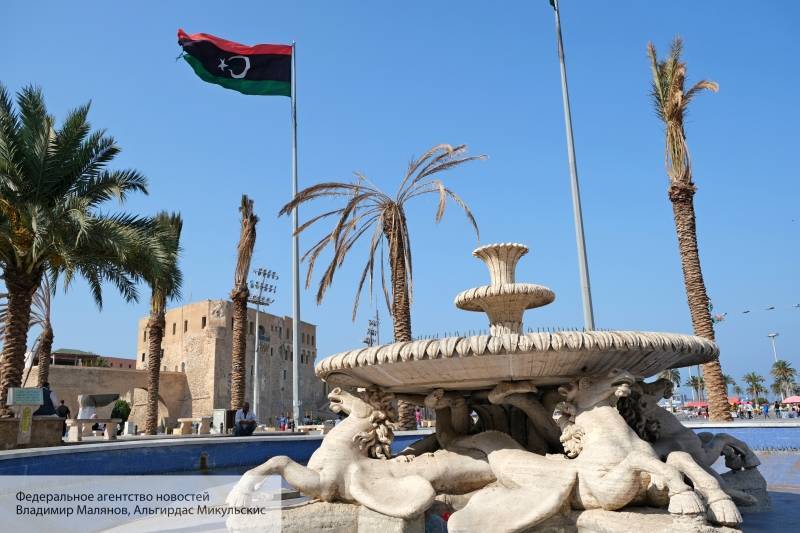 Террористы из ПНС Ливии держатся у власти, жестко запугивая население