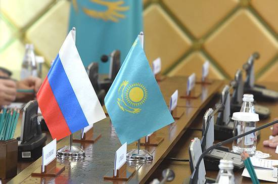 Назарбаева предложила сделать паритетным визовый режим для граждан России и Казахстана