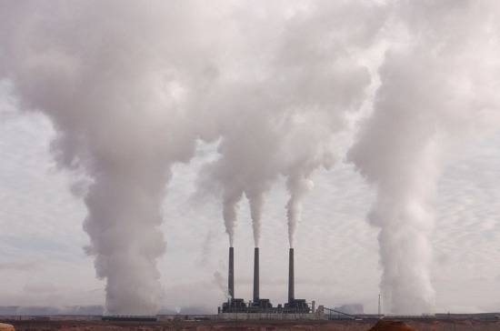 Кабмин ускорит подготовку подзаконных актов по реализации закона о квотировании вредных выбросов в атмосферу