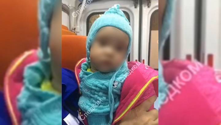 Бросивший маленькую девочку в центре Москвы мужчина попал на видео