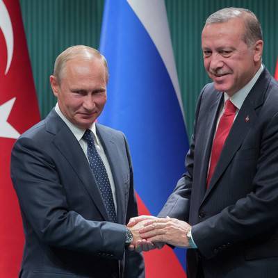 Переговоры президентов России и Турции в Сочи длятся уже пять часов