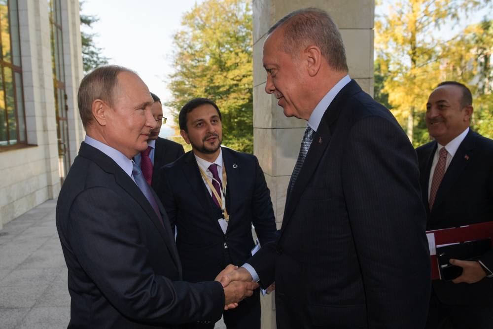 "Погоду для вас включил": Путин пошутил на встрече с Эрдоганом