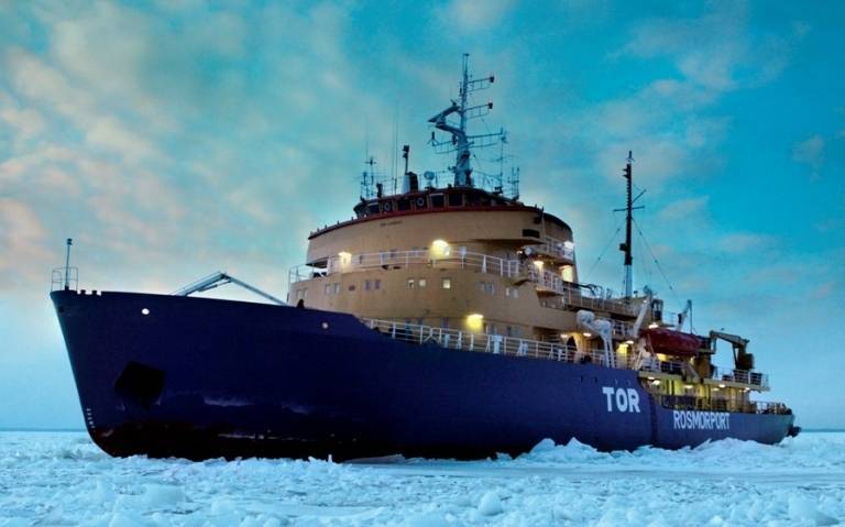 ТАСС: Российский ледокол у берегов Норвегии подал сигнал бедствия случайно
