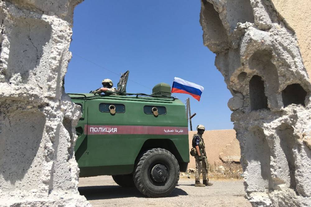Военная полиция РФ начала патрулировать позиции армии САР у Манбиджа