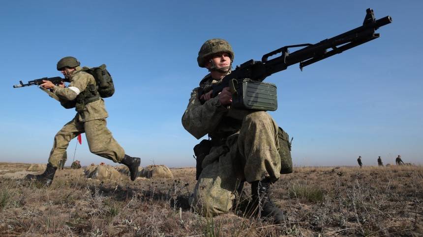 Дрон США патрулировал у границ РФ во время учений российских и белорусских десантников