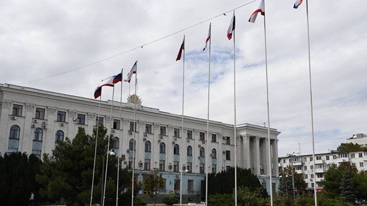 Депутаты в Крыму согласовали назначение двух вице-премьеров