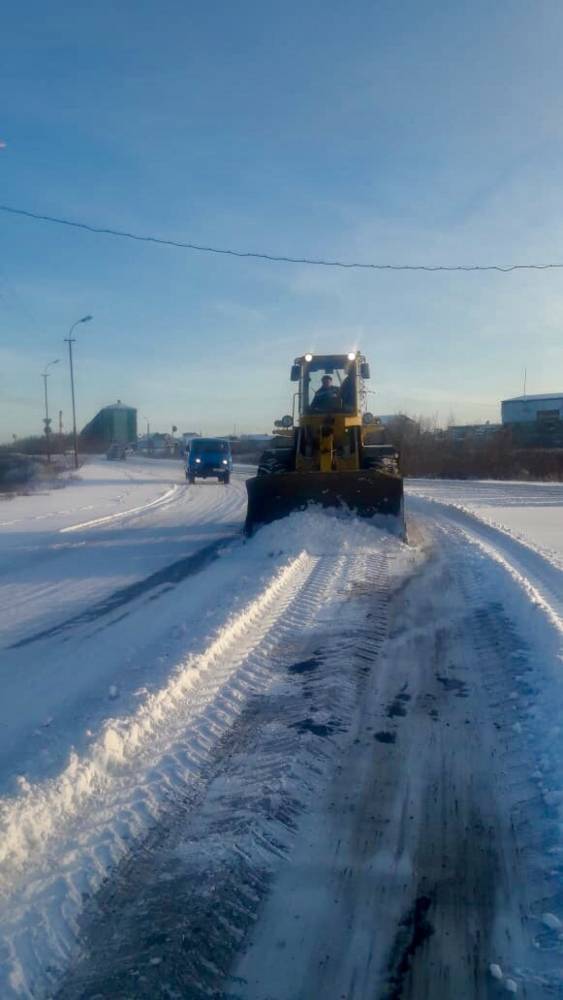На улицы Воркуты вышла снегоуборочная техника
