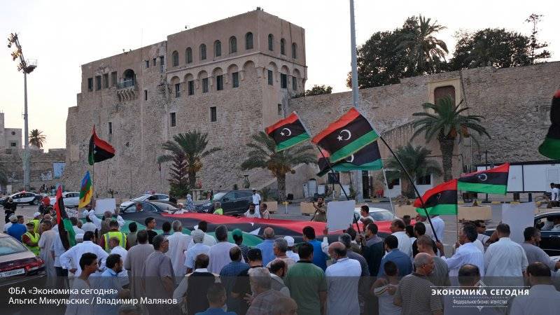 Эксперт рассказал, что лежит в основе власти террористов ПНС Ливии