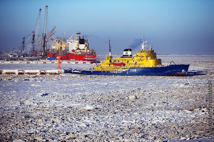 Росморречфлот сообщил, что ледокол из РФ у берегов Норвегии подал сигнал SOS случайно