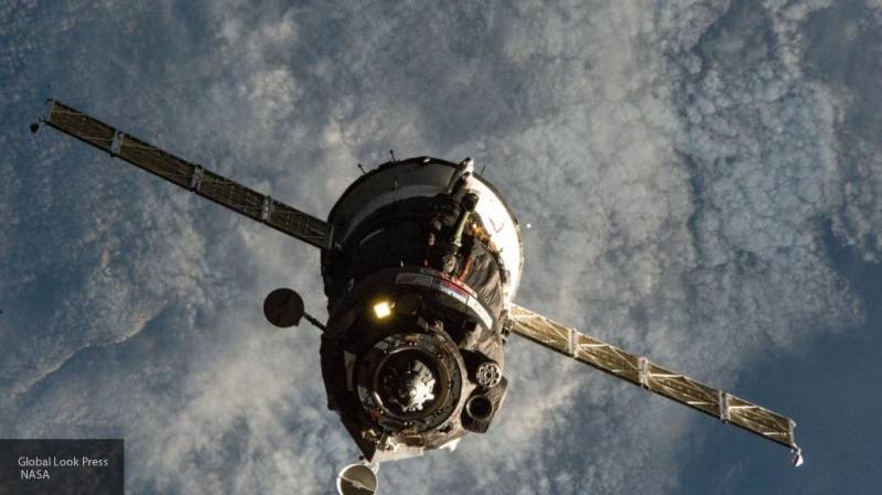 Астронавтам США на МКС пришлось завтракать в российском сегменте из-за короткого замыкания