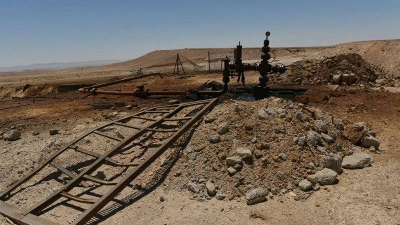 Эксперт рассказал, как США и курды-террористы воровали сирийскую нефть