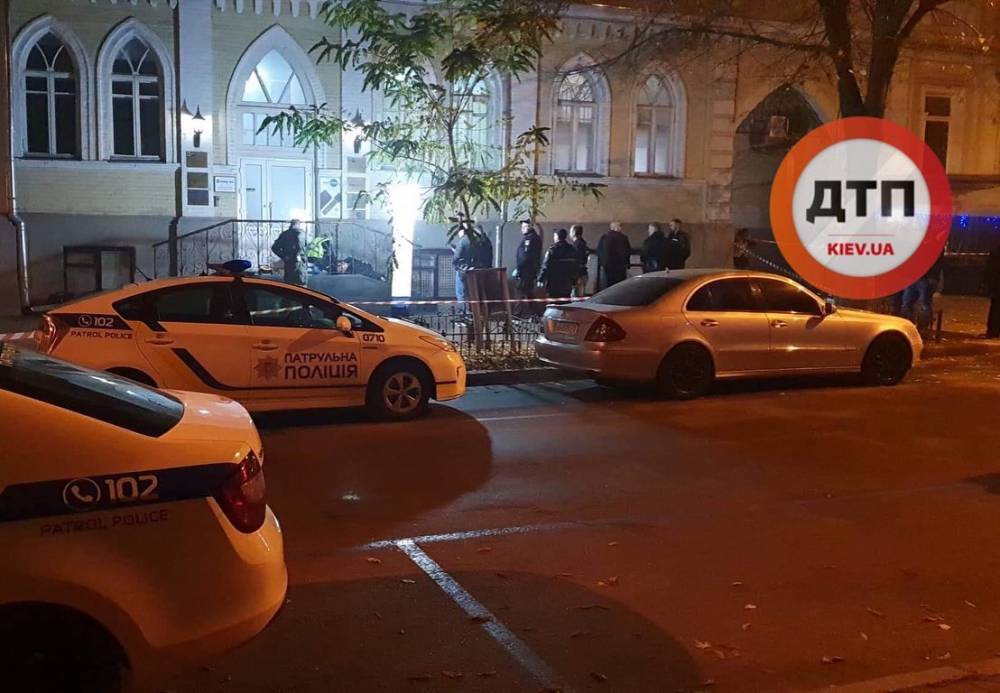 Взрыв в центре Киева: «Ветеран» АТО самоликвидировался, есть жертвы