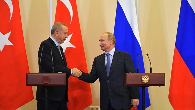 После переговоров Путина и Эрдогана турецкая операция в Сирии прекращается