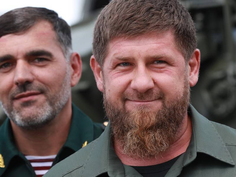 Кадыров придумал способ контроля над покинувшей Чечню молодёжью