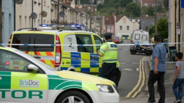 39 тел обнаружили в грузовике в Британии