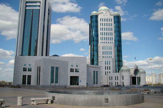 В Казахстане запретили вовлекать детей в несанкционированные акции