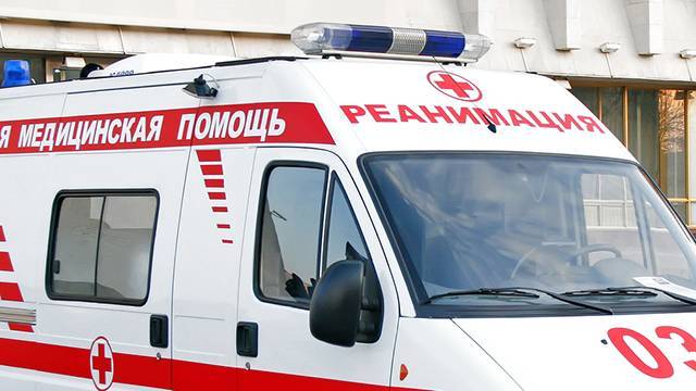 Три человека пострадали в ДТП с авто и маршруткой в Якутии