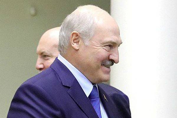 Лукашенко назвал белорусский родным языком по-русски