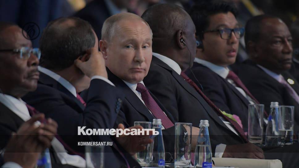 Путин заявил о готовности России помочь ЦАР в стабилизации ситуации в стране