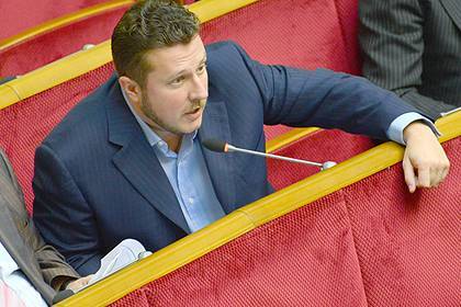 Украинский депутат отказался считать себя «девушкой-шлюшкой»