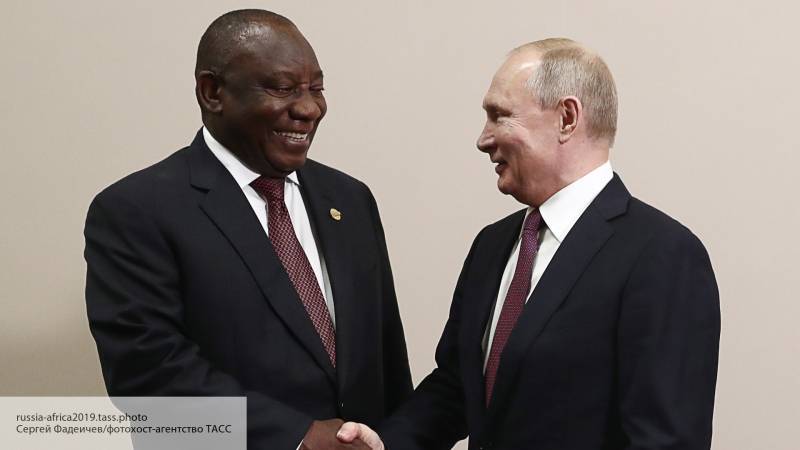Путин заявил о необходимости усилить сотрудничество между Россией и ЮАР
