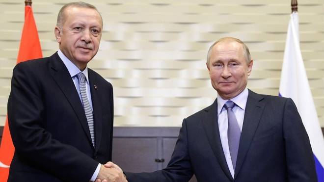 Путин и Эрдоган обсудят переговоры Турции и США по операции против курдов-террористов в Сирии