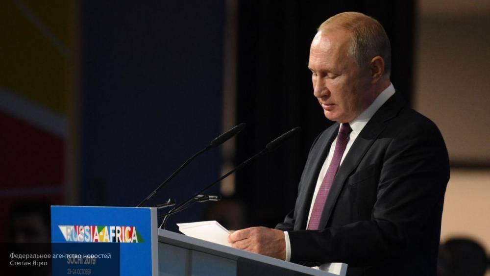 Россия одной из первых откликнулась на борьбу с лихорадкой Эбола — Путин