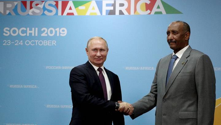 Россия будет помогать Судану политически и экономически