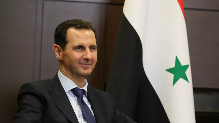 Асад встретился с военнослужащими САР на передовой в провинции Идлиб
