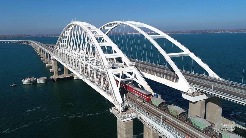«Логистическая интеграция полуострова»: начались испытания нагрузкой железнодорожной части Крымского моста
