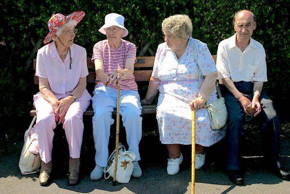 Европа стареет — на юге ЕС старики составляют до трети населения