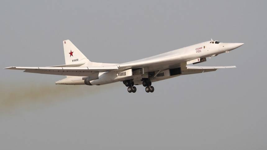 Российские стратегические бомбардировщики Ту-160 прибыли в ЮАР