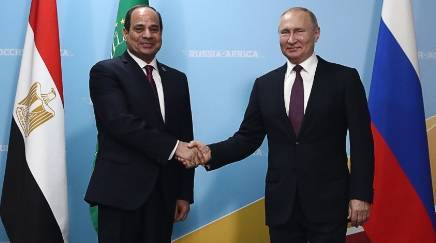 Президент Египта назвал Путина "модным человеком" во время встречи
