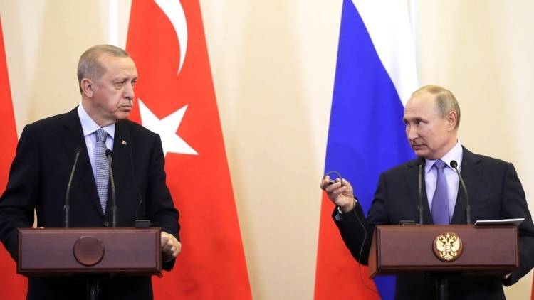 Курды-боевики и Турция пришли к согласию благодаря действиям Путина, заявил эксперт