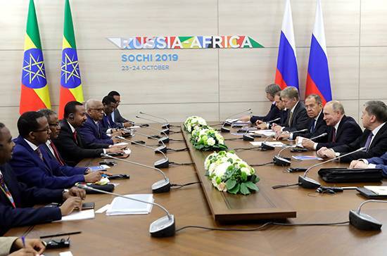 Владимир Путин - Ахмед Абий - Путин призвал наращивать уровень экономических отношений РФ и Эфиопии - pnp.ru - Россия - Эфиопия