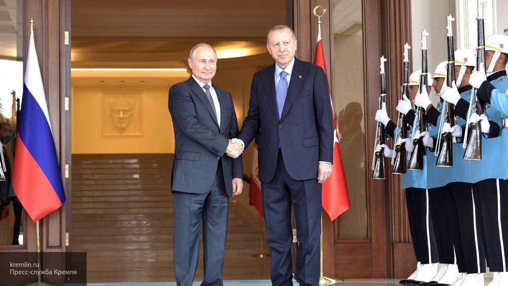 Эрдоган обсудит с Путиным в Сочи подходящее к концу перемирие с курдами-террористами