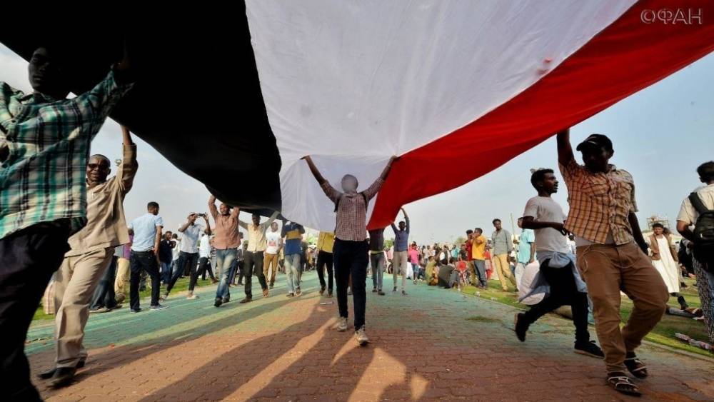 Путин пообещал оказывать поддержку Судану для нормализации ситуации в стране