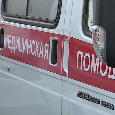 Легковой автомобиль сбил семь человек, вылетев на тротуар в Петербурге
